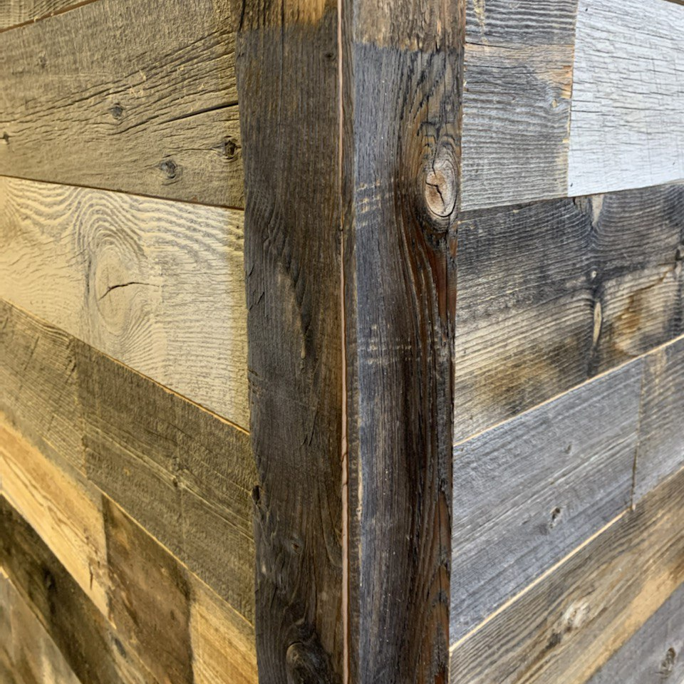 Reclaimed Wood Trim (4 ft)