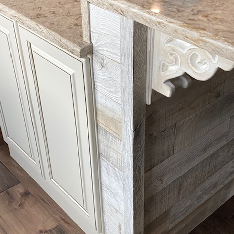 Reclaimed Wood Trim (4 ft)