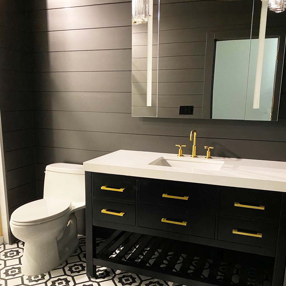 Primed White Wood Shiplap Boards (25 SF)